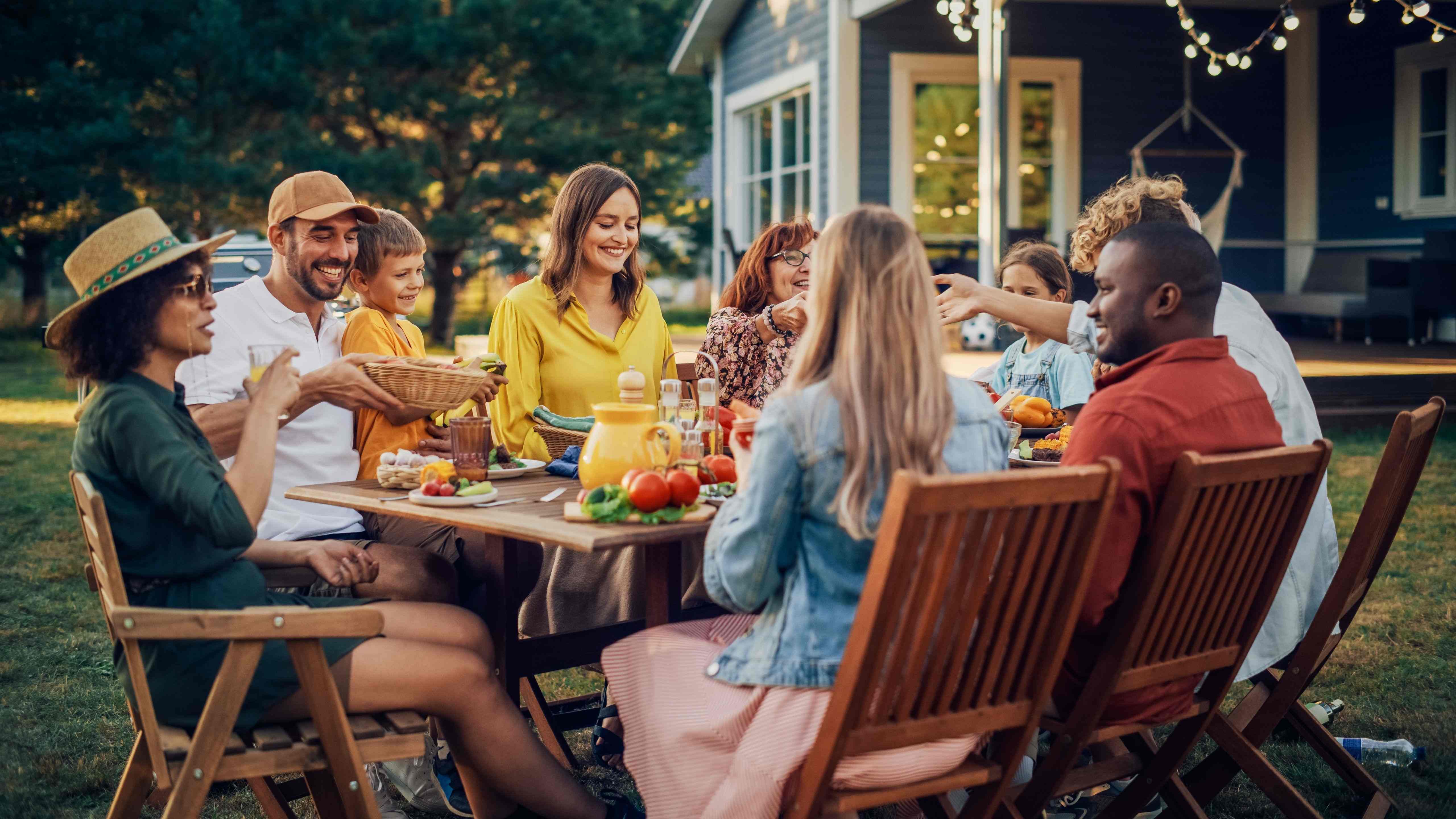 Family dinner scene